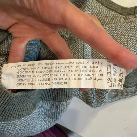 Zara Green and Burgundy Crewneck Sweaters - Picture 8 of 9